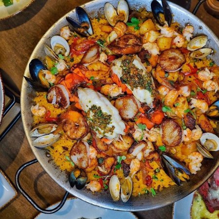 Паэлья де Марискос