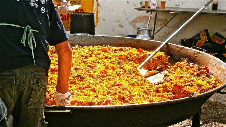 Всемирный день валенсийской паэльи (World Paella Day)