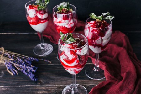 Десерт с рикоттой и ягодами