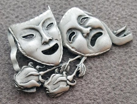 Брошь Театральная маска