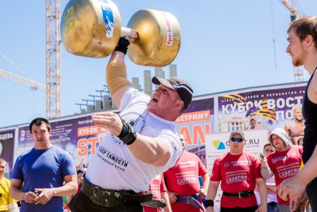 Спортсмены силовых видов спорта