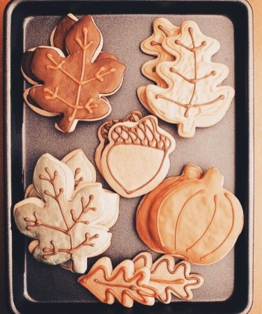 Печенье в форме листьев