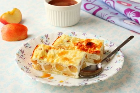 Запеканка из творога с яблоками