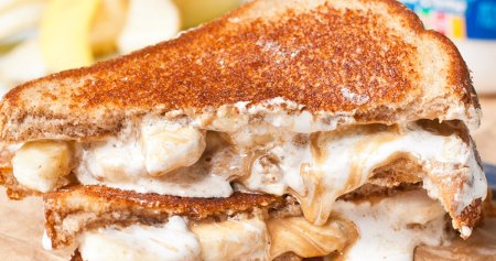 День сэндвича Флаффернаттер 8 октября