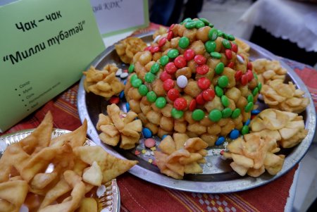 Национальное блюдо татар Чак Чак