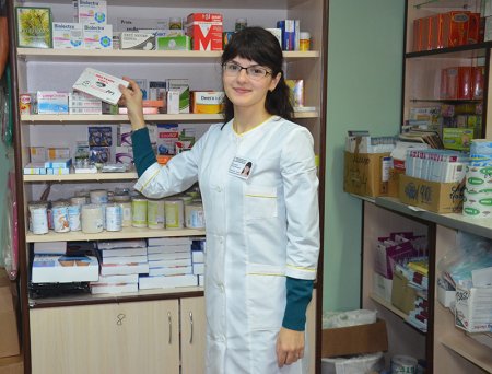 День фармацевтической и микробиологической промышленности