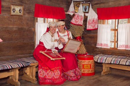 Вечерки в избе