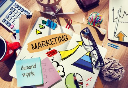 Открытка для маркетолога