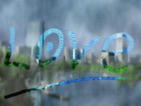 Надпись на запотевшем стекле