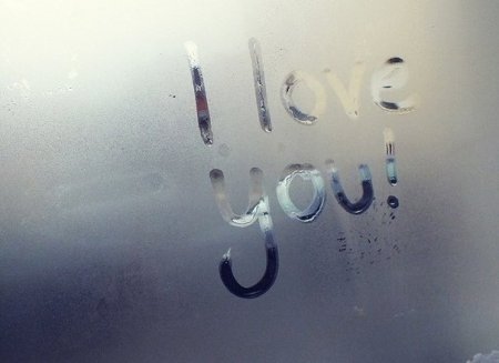 Надпись на стекле