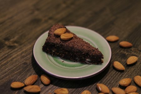 День шоколада с миндалем