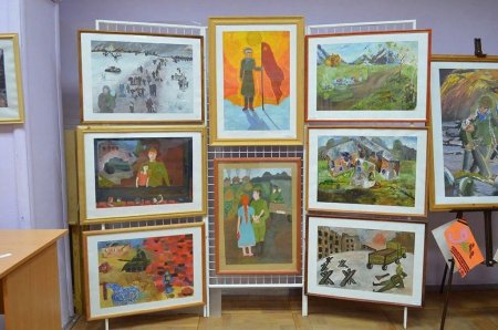 Выставка детских художественных работ