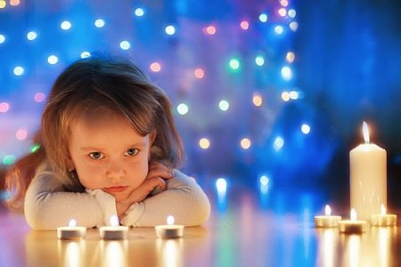 День дарения огня семи греющим свечкам