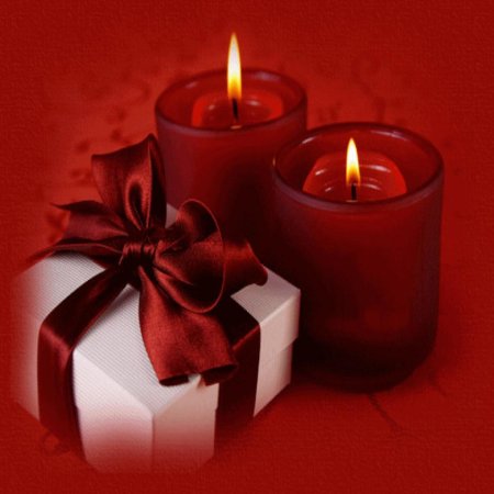 Красивое пожелание с подарком свечей