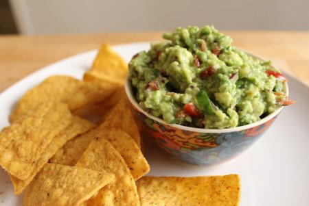 Начос с гуакамоле