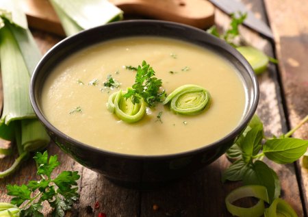 Вишисуаз красивая подача